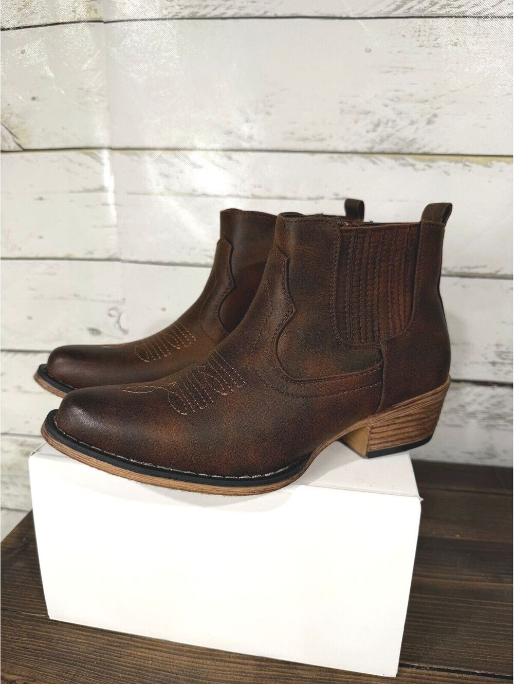 Pierre Dumas Brown Leather Western Style Booties NWOT Size 6